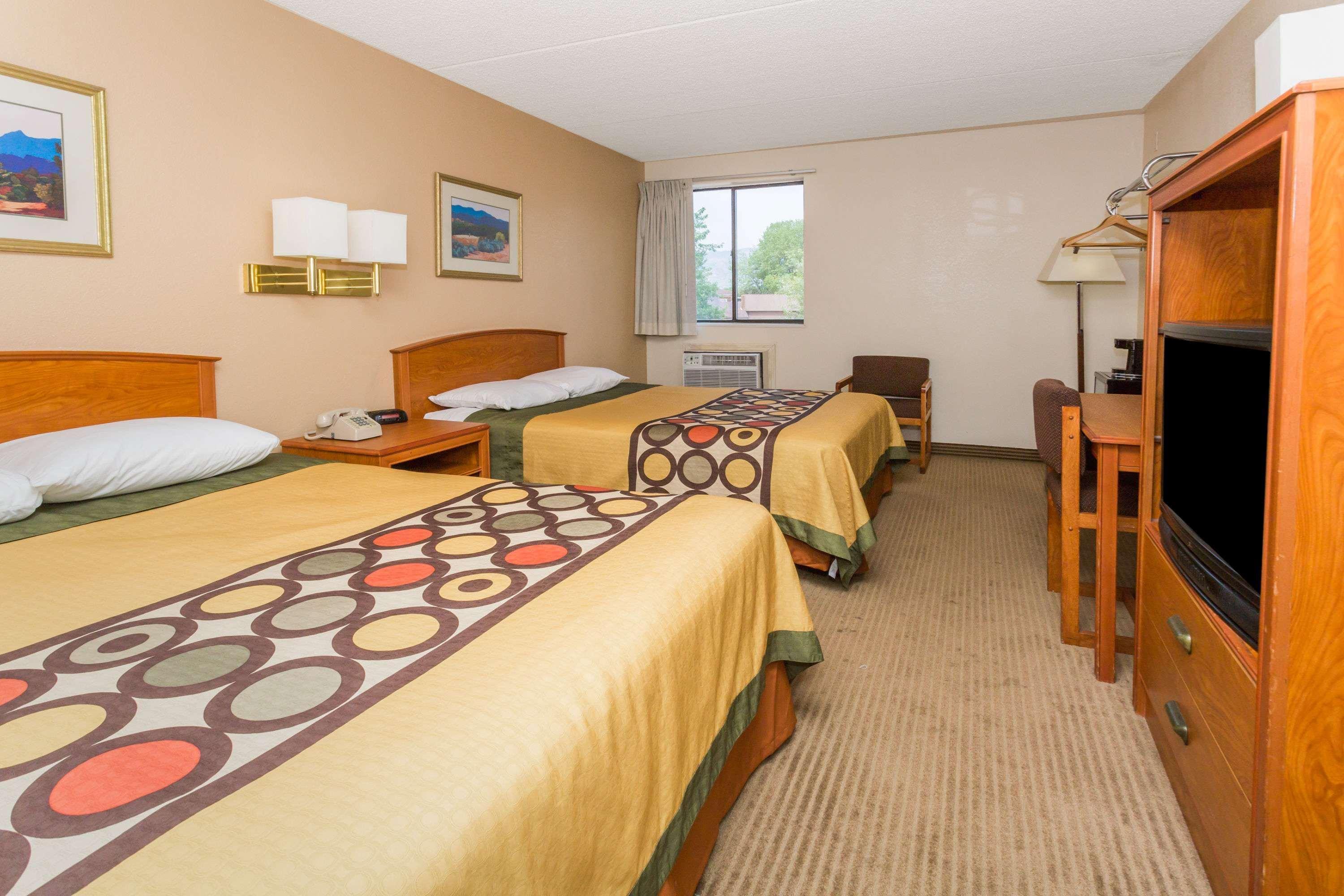 Hotel Super 8 By Wyndham Colo. Sprs. Garden Of The Gods à Colorado Springs Extérieur photo