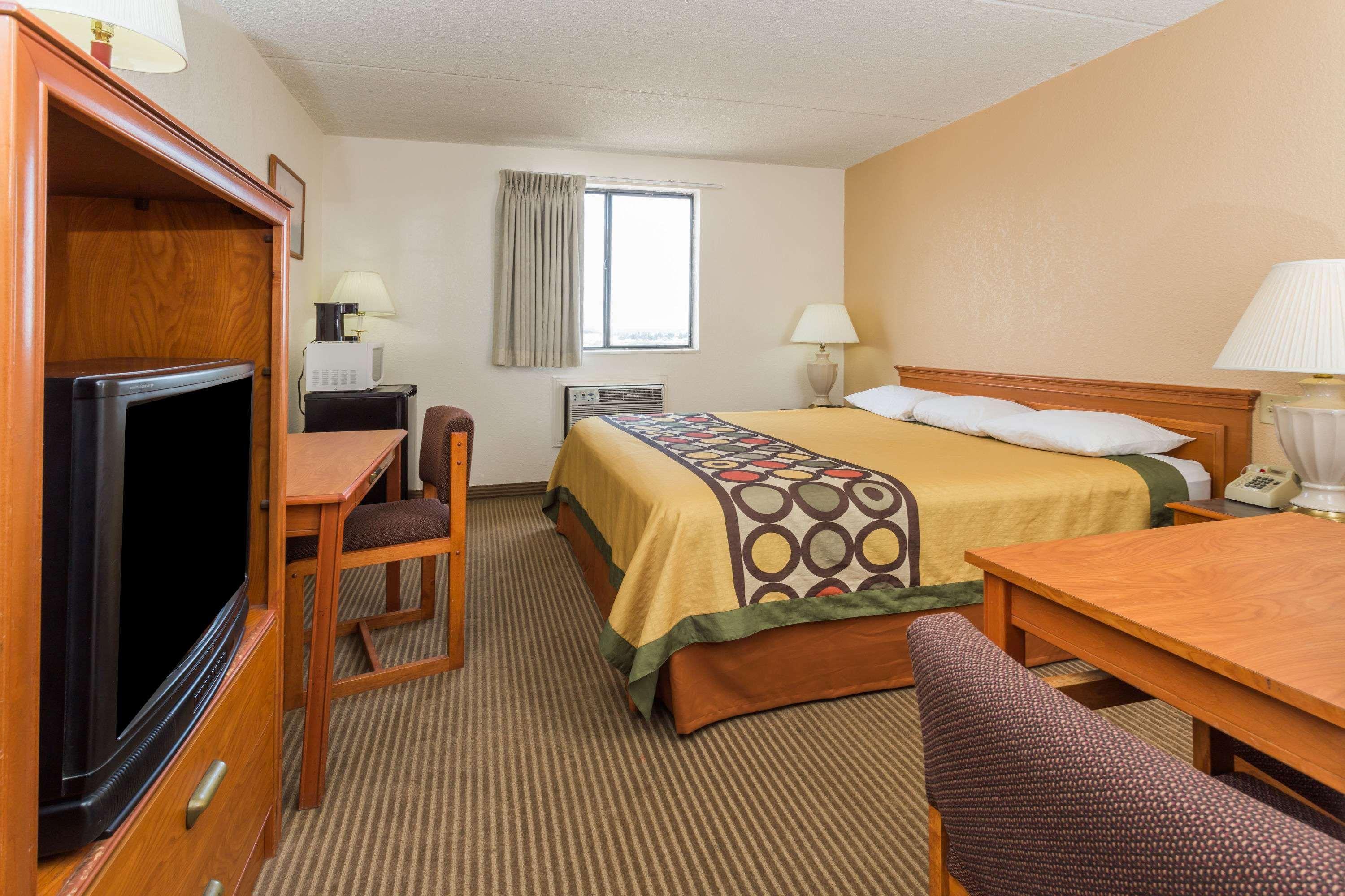 Hotel Super 8 By Wyndham Colo. Sprs. Garden Of The Gods à Colorado Springs Extérieur photo