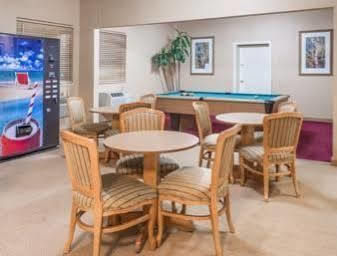 Hotel Super 8 By Wyndham Colo. Sprs. Garden Of The Gods à Colorado Springs Extérieur photo